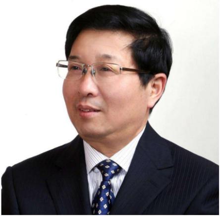 侯龙文