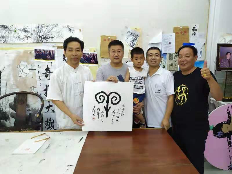 安阳书画院与翰林院文化艺术中心以及北京翰林书画院结为友好合作单位