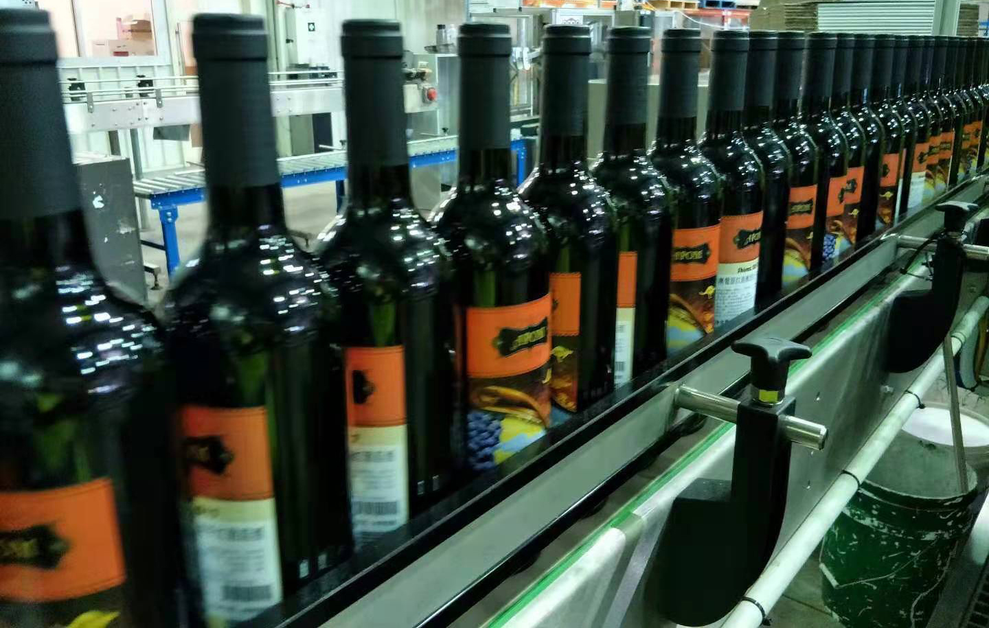 澳洲澳葡原红红酒产业集团。 订购，贴牌及商务合作请联系微信：apomau