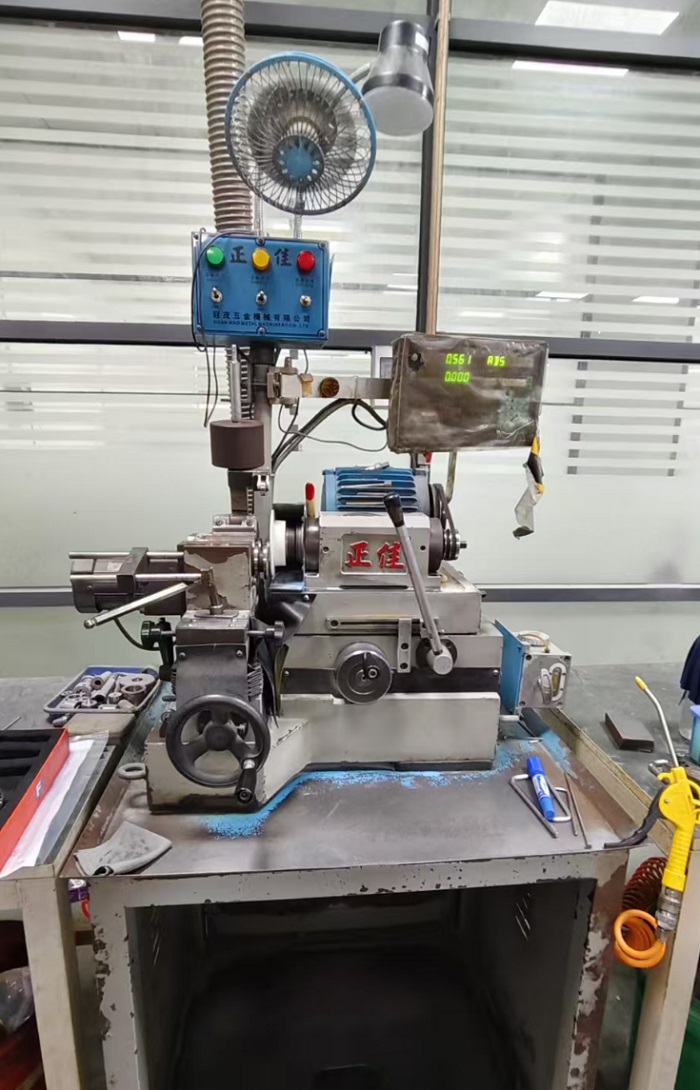 冲子机punching machine