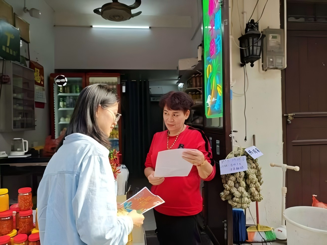 破题“三难”困境 点亮非遗之路：海南师范大学学子用科技赋能黎族藤竹编传承