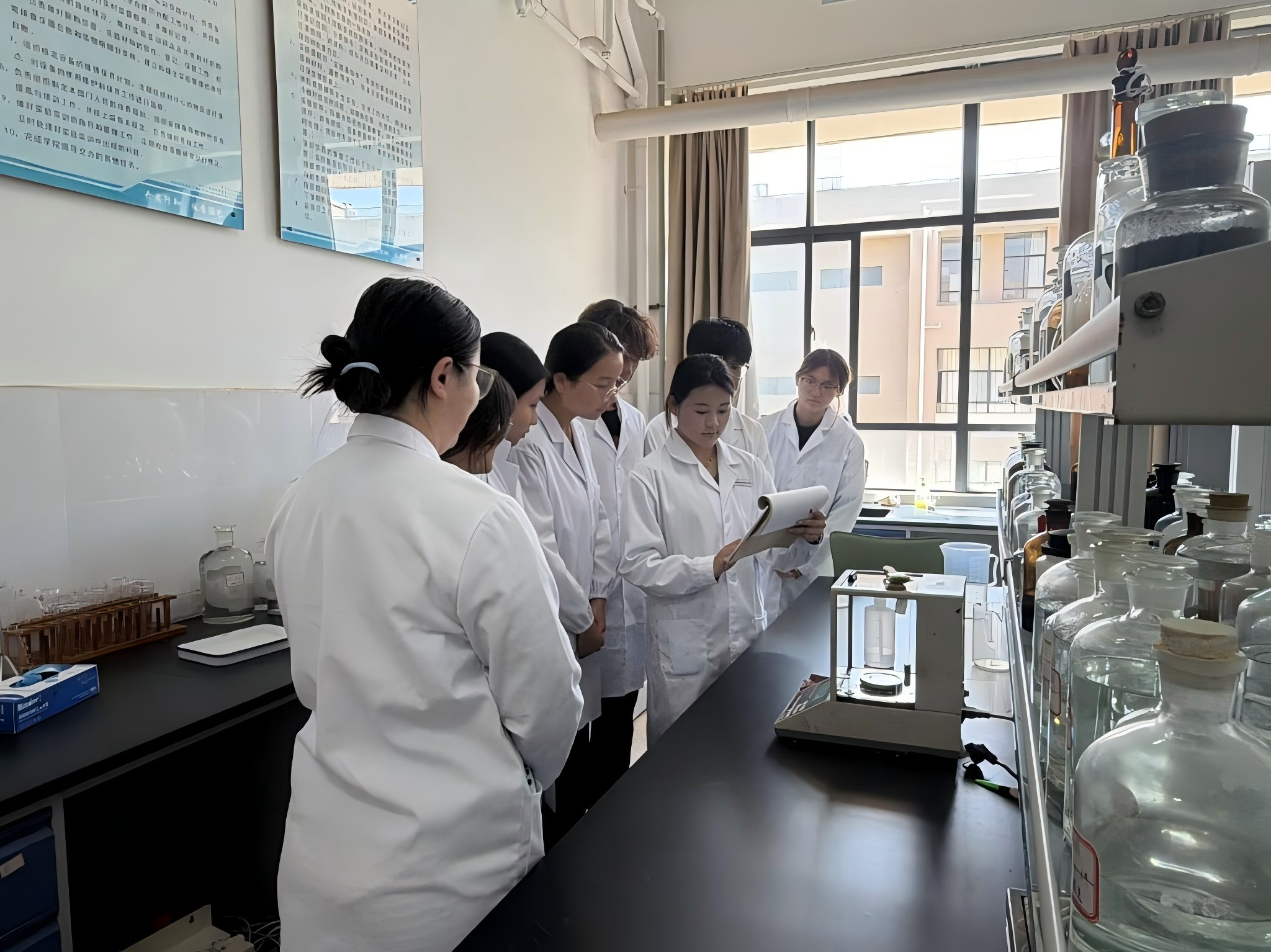 古法制香守传承 青春创业促就业—青年学子以中医药创新传承带动大学生就业