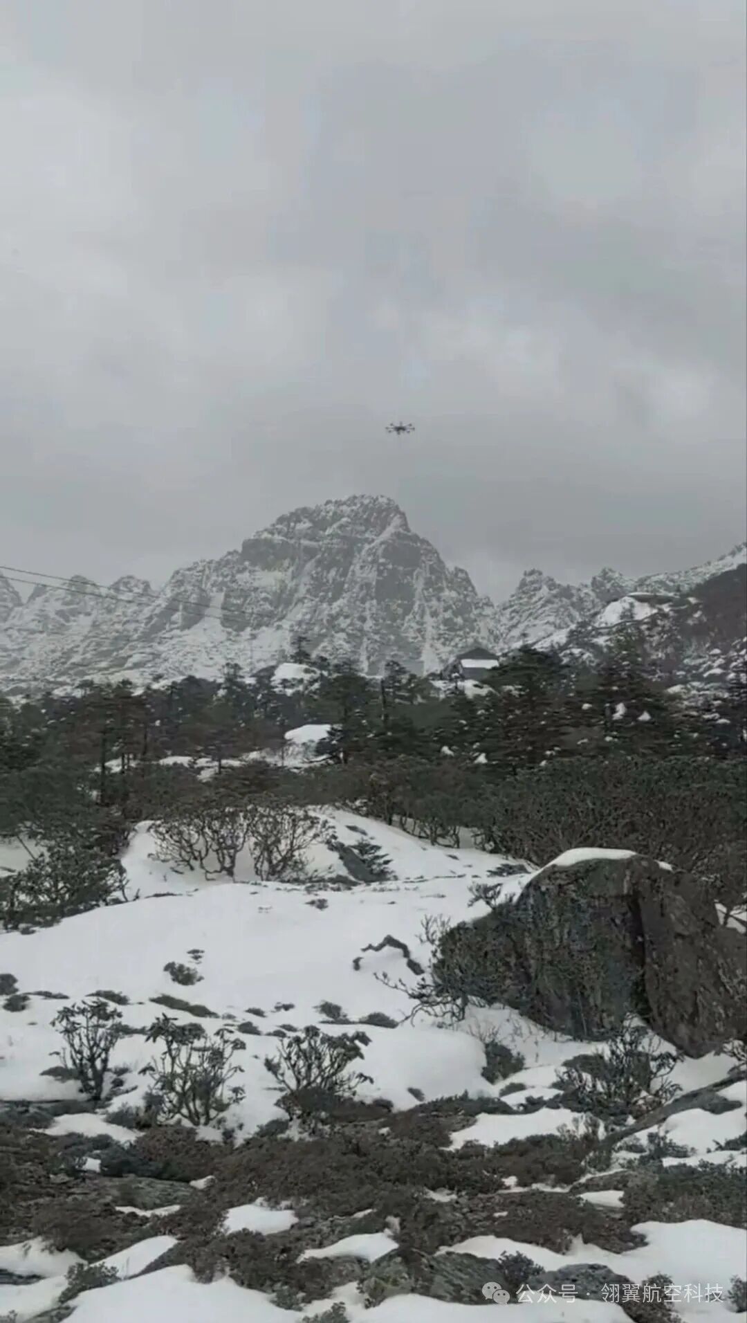 高原之上，女儿的归途：翎翼LY400-A16L与海拔4300米的云端之舞